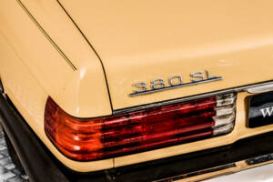 Bild 3/34 von Mercedes-Benz 380 SL (1982)
