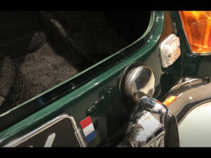 Image 37/40 of MG MGB (1974)
