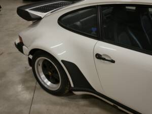 Afbeelding 11/23 van Porsche 911 Turbo 3.3 (1985)