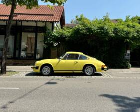 Afbeelding 36/37 van Porsche 911 2.7 S (1974)