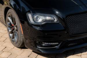 Image 32/50 de Chrysler 300 SRT8 (2017)