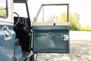 Bild 9/50 von Land Rover 88 (1980)