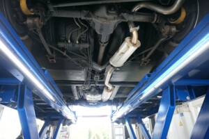 Image 22/33 of Volvo 1800 ES (1972)