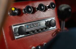 Image 26/29 of Ferrari 250 GTE (1961)