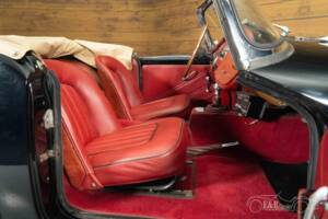 Obraz 8/19 pojazdu Daimler SP 250 (1962)
