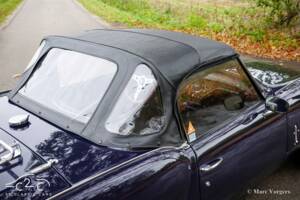 Image 49/60 of Triumph Spitfire Mk III (1970)