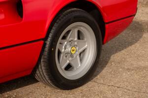 Image 14/50 of Ferrari 308 GTB (1976)