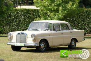 Bild 4/10 von Daimler 2.5 Litre V8 (1967)