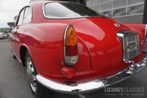 Image 23/68 of Alfa Romeo Giulietta Sprint 1300 (1965)