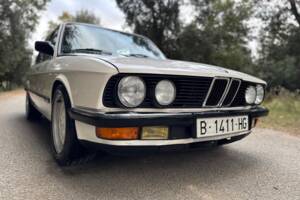 Bild 9/47 von BMW 528i (1986)