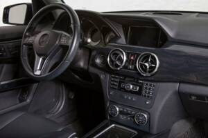 Imagen 16/25 de Mercedes-Benz GLK 350 CDI 4MATIC (2014)