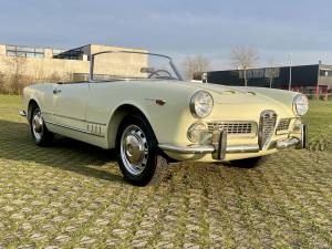 Image 3/33 of Alfa Romeo 2000 Spider (1960)