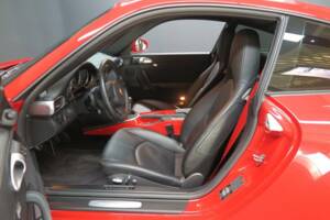 Image 12/50 of Porsche 911 Carrera 4S (2011)