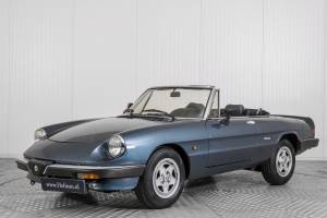 Bild 1/50 von Alfa Romeo 1.6 Spider (1989)