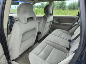 Image 25/33 of Volvo S 70 2.5 T (1997)