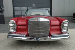 Afbeelding 1/28 van Mercedes-Benz 300 SE (1963)