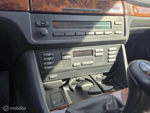 Imagen 19/37 de BMW 523i (1999)