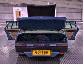 Bild 17/50 von Aston Martin Lagonda (1989)