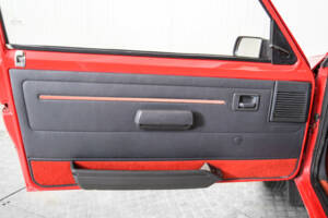 Image 32/50 de Peugeot 205 GTi 1.6 (1986)
