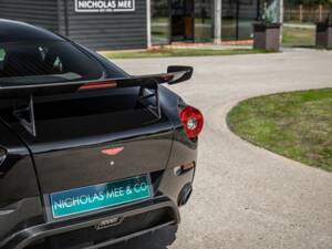 Immagine 36/50 di Aston Martin V12 Zagato (2013)