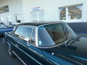 Image 18/20 of Mercedes-Benz 280 SE 3,5 (1971)