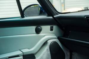 Image 54/68 of Porsche 911 Carrera (1997)