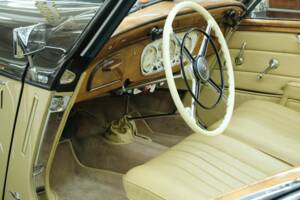 Bild 34/50 von Mercedes-Benz 320n Cabriolet A (1938)