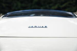 Image 9/50 de Jaguar Type E 3.8 (1963)
