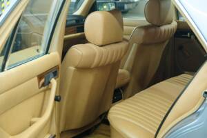 Bild 44/50 von Mercedes-Benz 420 SE (1988)