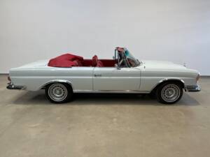 Image 19/52 of Mercedes-Benz 280 SE (1969)
