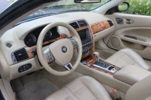 Image 11/23 of Jaguar XK 4.2 (2006)