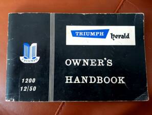 Image 59/93 of Triumph Herald 1200 (1964)
