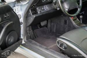 Image 14/63 of Porsche 911 Carrera (1996)