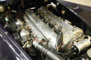 Image 28/50 of Jaguar XK 140 DHC (1955)