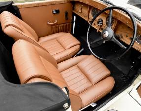 Image 46/50 of Bentley R-Type (1953)
