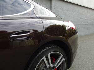 Bild 23/98 von Porsche Panamera Turbo (2009)