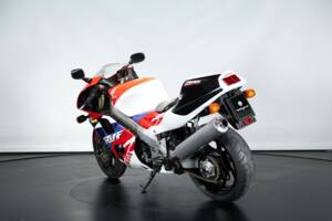 Immagine 2/42 di Honda RVF 750 (1994)