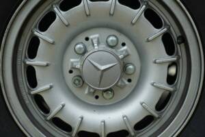 Image 26/50 of Mercedes-Benz 500 SLC (1984)