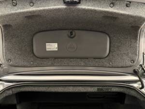 Image 17/19 of BMW 330Ci (2003)