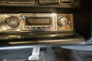 Bild 30/38 von Buick Wildcat Convertible (1969)