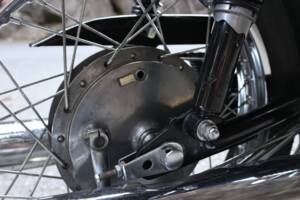 Image 11/33 of Yamaha RD 250 (1976)