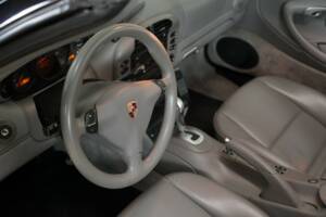 Bild 23/30 von Porsche 911 Carrera (2002)