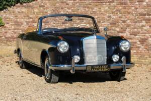 Imagen 34/50 de Mercedes-Benz 220 S Cabriolet (1956)