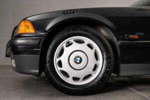 Afbeelding 33/46 van BMW 318i (1995)