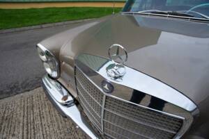Bild 28/36 von Mercedes-Benz 300 SEL 6.3 (1969)