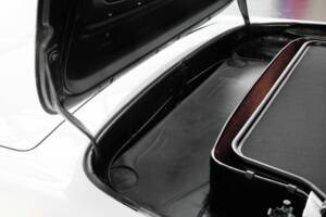 Afbeelding 40/40 van Mercedes-Benz 230 SL (1964)