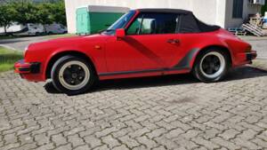 Image 4/11 de Porsche 911 Carrera 3.2 (1988)