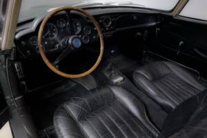 Image 21/26 de Aston Martin DB 4 Vantage (1962)
