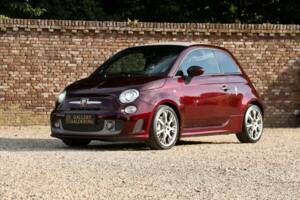 Immagine 14/50 di Abarth 695 &quot;Edizione Maserati&quot; (2013)
