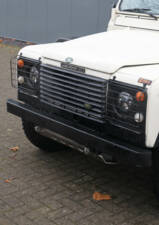 Bild 18/39 von Land Rover 90 (1989)